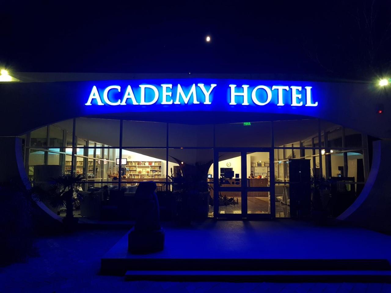 Academy Hotel Venus Esterno foto